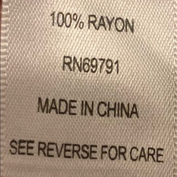 Dress Barn Top.  Size 22/24. - Picture 5 of 5